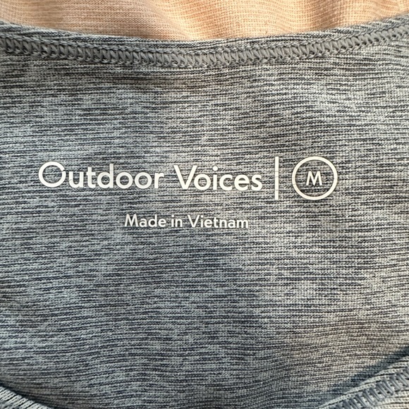 OV Slashback Crop Top Sports Bra - Picture 4 of 5